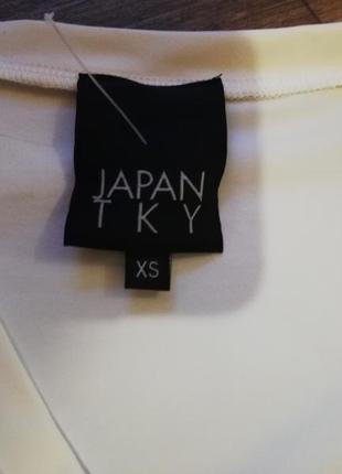 Футболка блуза дизайнерська молочна короткий рукав japan tky7 фото