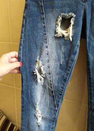 Крутые рваные джинсы vero moda с высокой посадкой3 фото