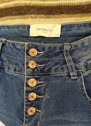 Крутые рваные джинсы vero moda с высокой посадкой7 фото