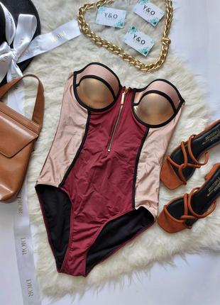 Дуже гарний цільний купальник зі змійкою по центрі в ідеальному стані 🖤primark🖤