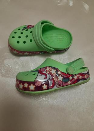 Крокси дитячі з єдинорогом оригінал crocs 810 фото