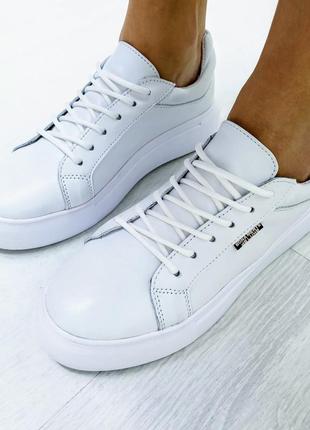 Жіночі шкіряні кеді, різні кольори