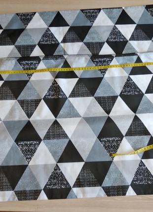 Наволочки 50*70 см сіро-чорні трикутники з бавовни,для постілі2 фото