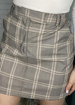 Спідниця в клітинку