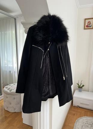 Новеньке пальто zara