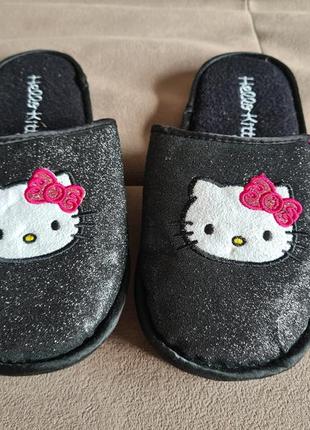 Підліткові тапочки sanrio hello kitty для дівчинки1 фото