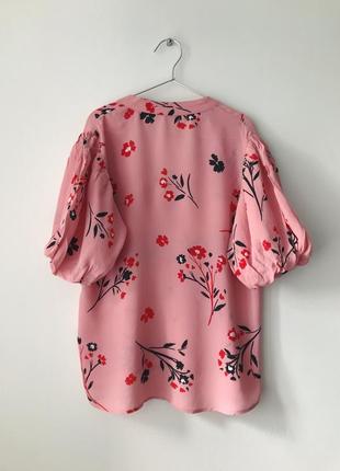 Блуза в квітковий принт з рукавами-буфами river island ніжно-рожева блузка з пишними рукавами6 фото