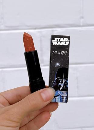 Нюдова помада colourpop star wars dark lord1 фото