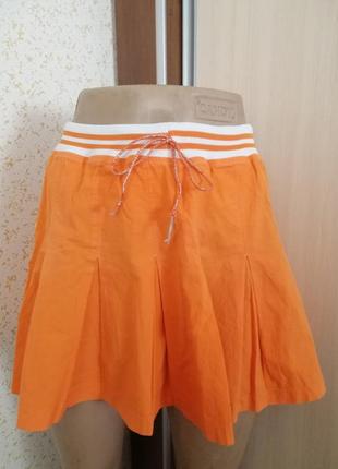 Чудова   спідничка на дівчинку 8-9 років