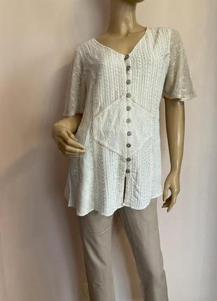 Віскозна бутікова блузка молочного кольору/m - l/