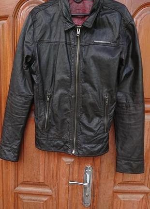 Брендова фірмова шкіряна куртка superdry,оригінал,натуральна шкіра,розмір m.1 фото
