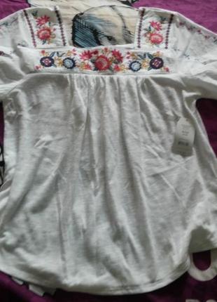 Очень красивая блузка-вышиванка