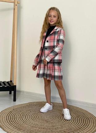 Костюм для дівчинки піджак і спідничка в складку