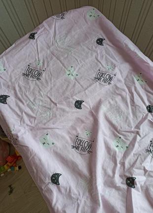 Простынь на резинке