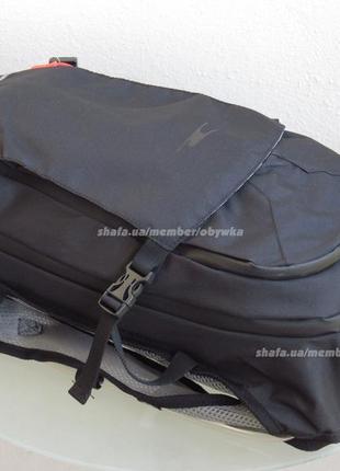 Рюкзак с гидрантом на 2л мото вело черный crane австрия2 фото