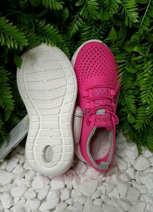 Кроссовки детские crocs kids literide pacer electric electric pink 206011 дитячі кросівки крокси3 фото