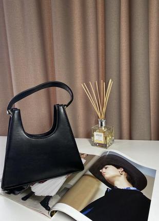 Стильна сумка з ручкою та довгим ременем