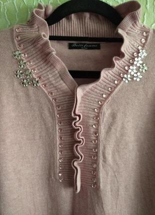 Кашемировый свитер с украшениями2 фото