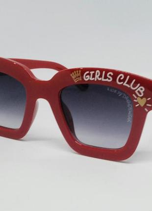 Dolce & gabbana стильные женские солнцезащитные очки темно серый градиент в красной оправе