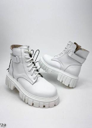 Білі шкіряні черевики чоботи демі на байці