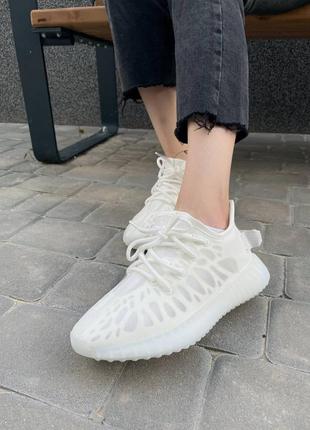 Кроссовки adidas yeezy boost 350