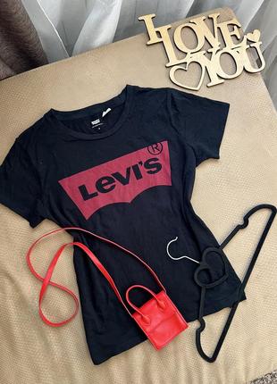 Футболка levi’s