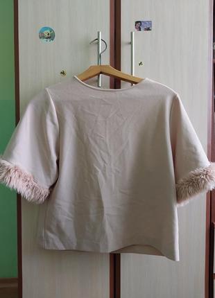 Футболка с интересными рукавами