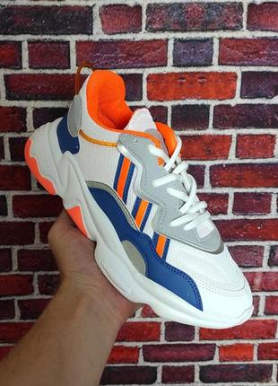 Женские кроссовки adidas ozweego