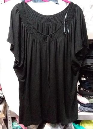 Чорна натуральна футболка  великого 24-26 розмыру