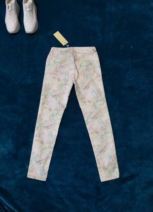 Premium denim miss bonbon укорочені джинси скіні квітковий пастельний принт2 фото