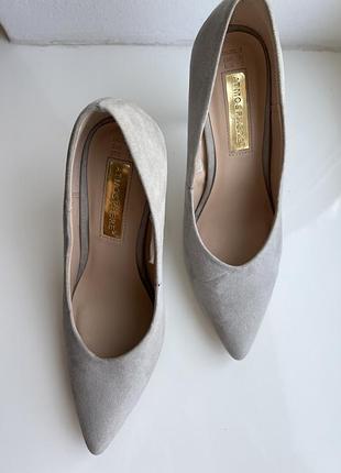 Туфлі жіночі