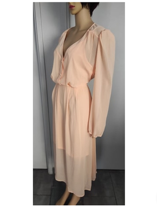 Нова!неймовірна абрикосова шифонова сукня –міді з поясом та об'ємними руквами4 фото