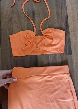Комплект оранжевый юбка и топ летний костюм