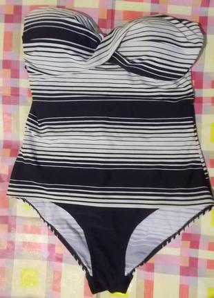 Злитий купальник англія