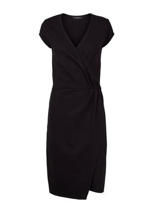 Bruuns bazaar платье футляр на запах чёрное классическое дания