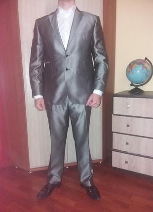 Мужской костюм 52р gs