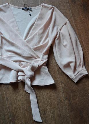 Блузка boohoo, блузка з спущеними плечима, кофта пудра з зав'язками, блузка топ з об'ємними рукавами3 фото