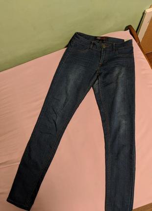 Темно-сині джинси з легкої, тонкої тканини2 фото