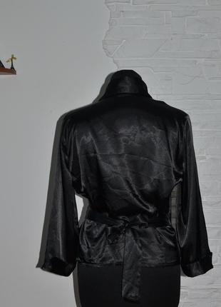 Трендова базова чорна шовковиста блузка  falcata5 фото