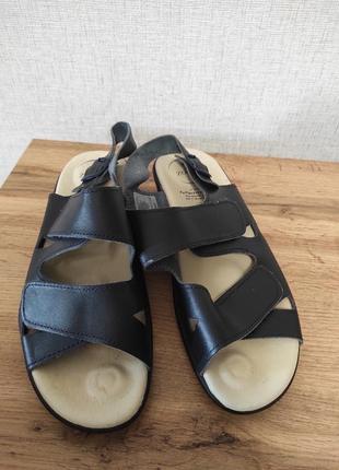 Шкіряні босоніжки на липучках на танкетці кожаные босоножки літнє взуття летняя обувь2 фото
