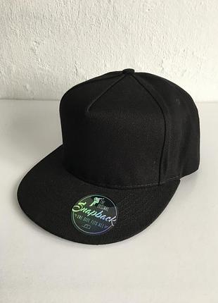 Кепка black