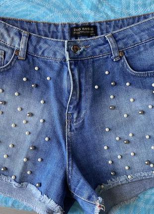 Шорты с жемчугом