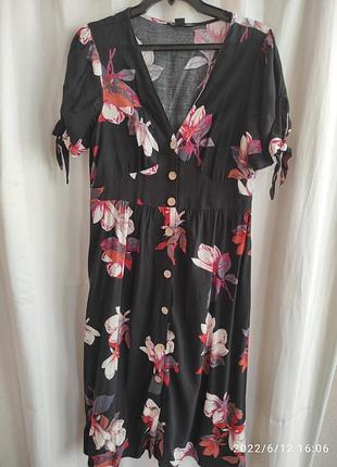 Летнее платье с цветочным принтом, длинна миди,