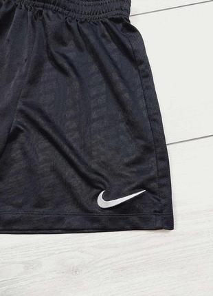 Спортивні шорти nike dri-fit для хлопчика2 фото