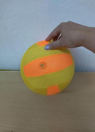 М'яч, діаметр біля 20 см2 фото