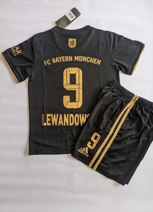 Футбольна форма левандовський fc bayern munchen