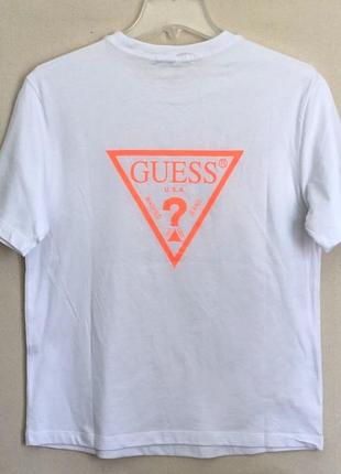 Белаяя футболка guess у розмірі xs, s, m оригинал3 фото