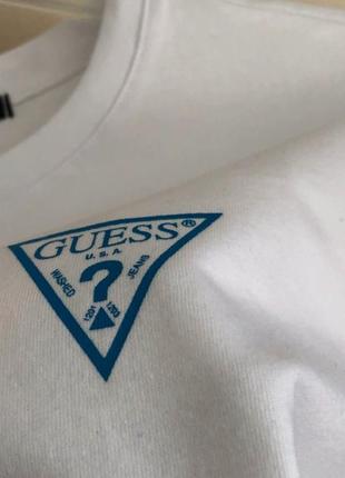 Белаяя футболка guess у розмірі xs, s, m оригинал2 фото