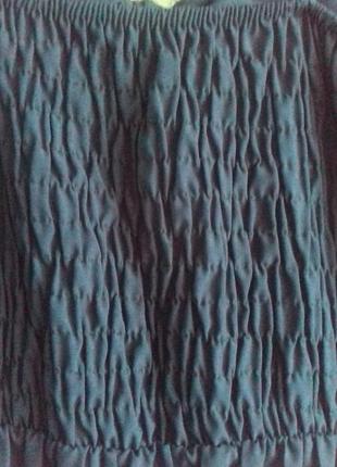 Синее вискозное платье с плиссированной юбкой.6 фото