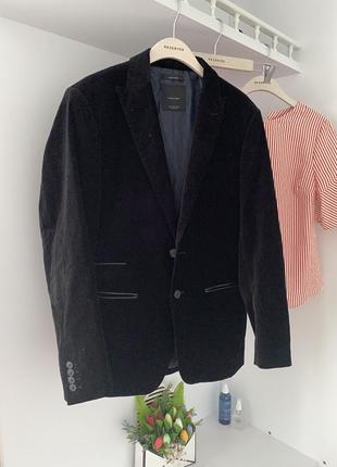 Чёрный бархатный пиджак zara